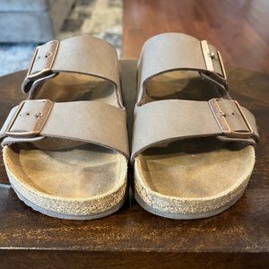 Tan Birkenstock womens  sandals ,size 38. Still a lot life in these!